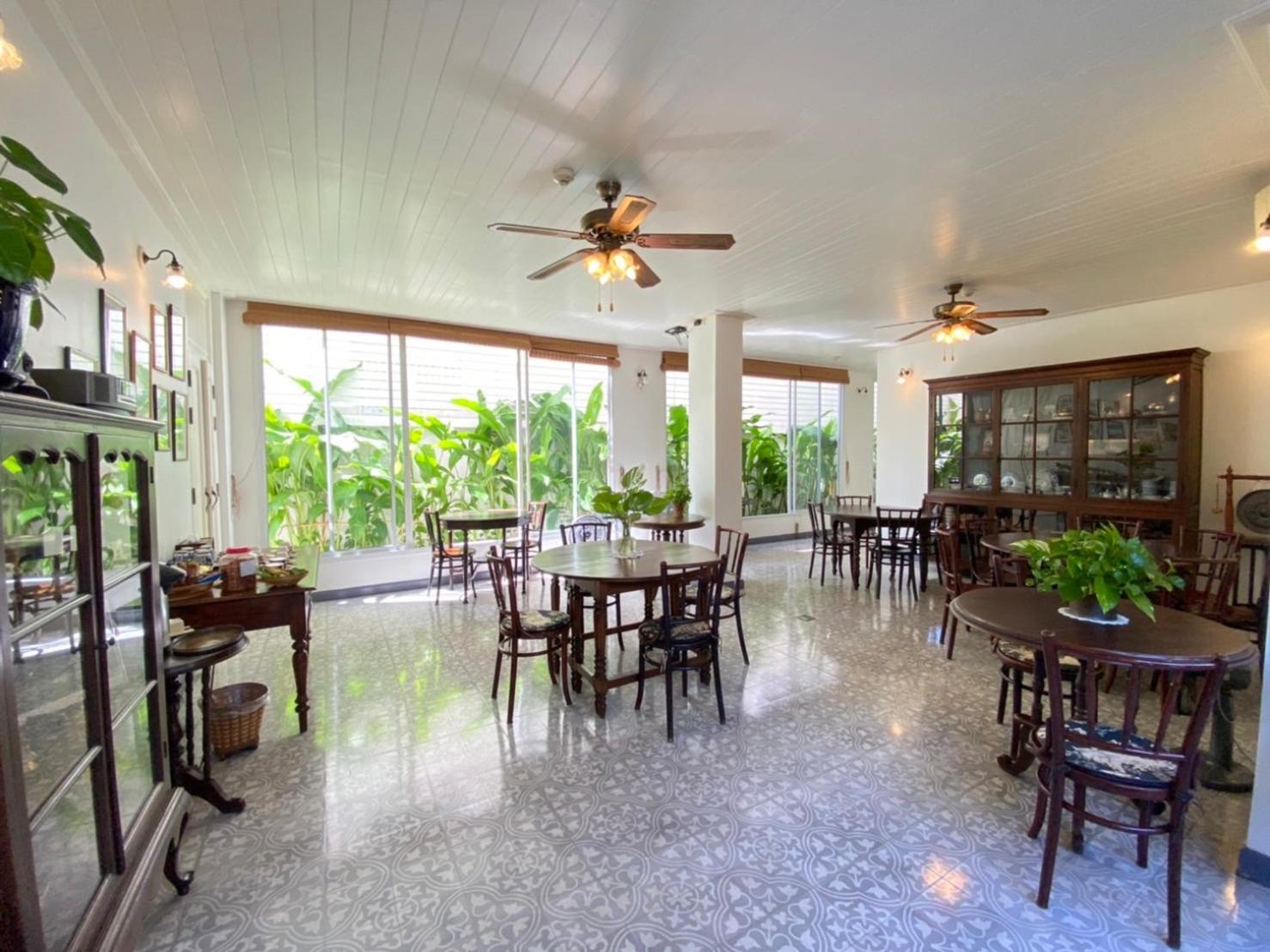 Ssip Boutique Dhevej Bangkok (Adults Only) Hotel Exterior foto